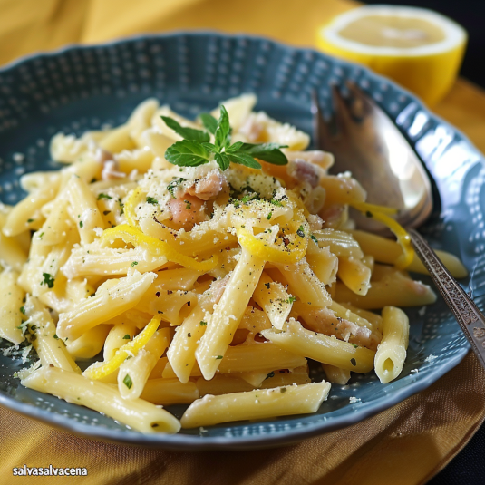 Penne con salmone e limone.