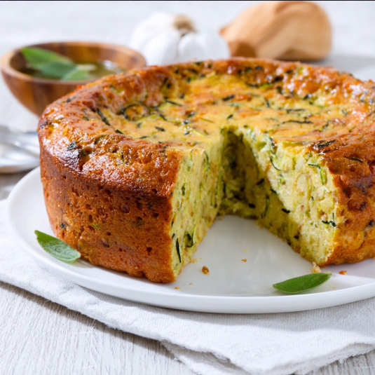 Una torta con verdure.